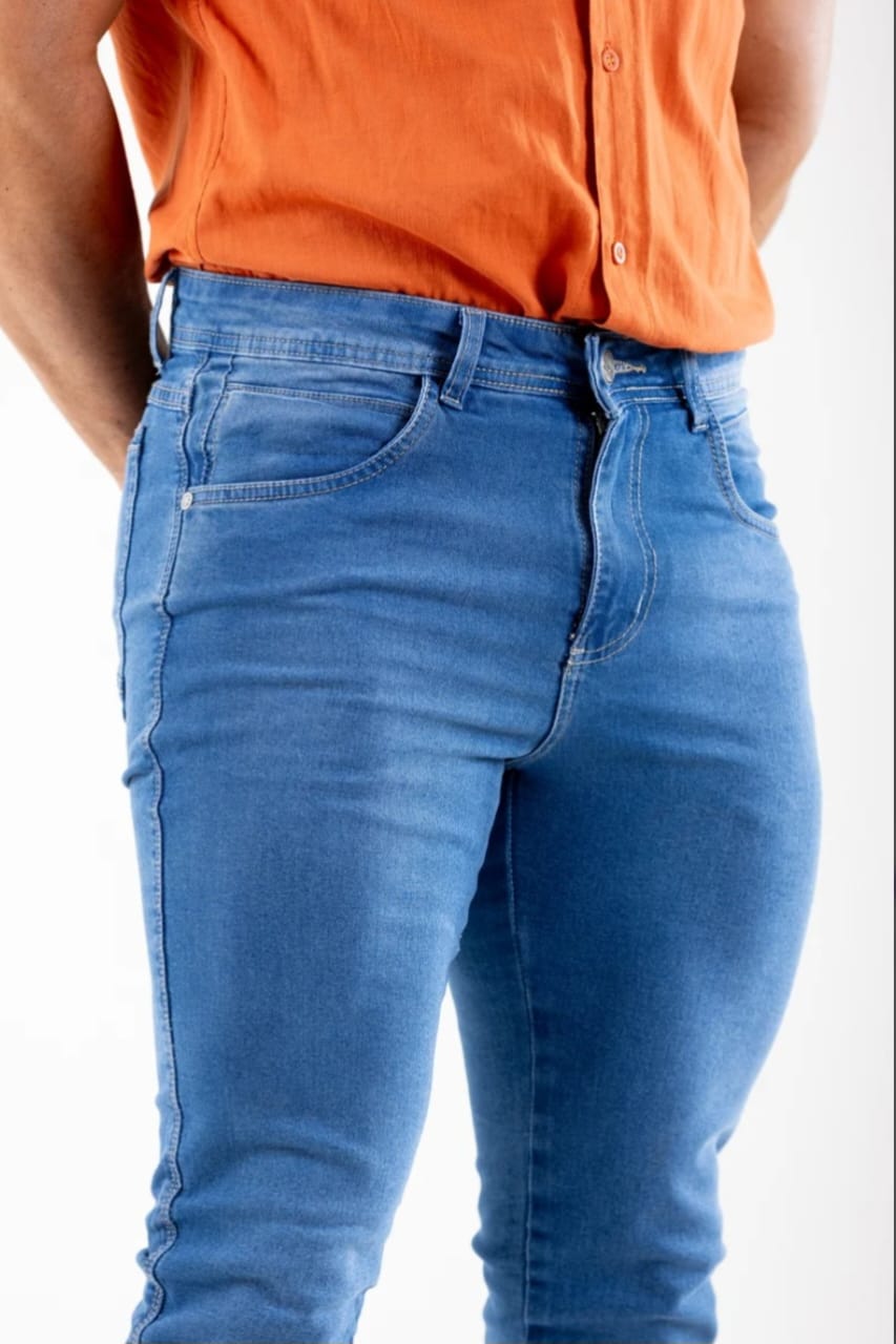 Calça Jeans Skinny Azul Claro Clássica — foto 4
